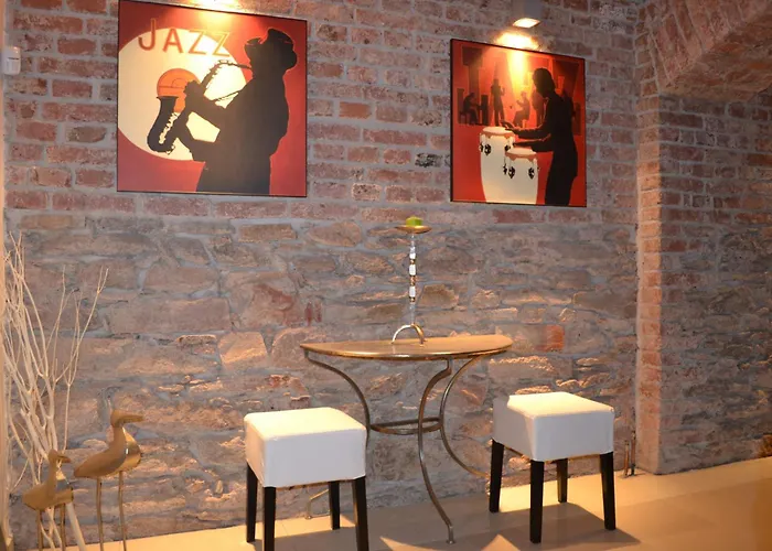 Anna Apartman